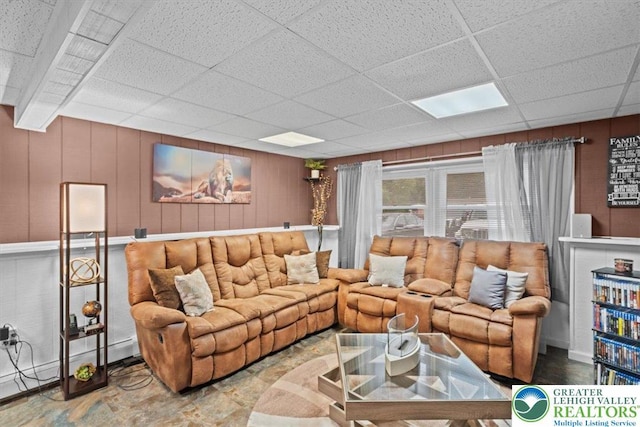 3315 Aspen Rd, Polk Twp, PA 18058 - living area featuring a drop ceiling