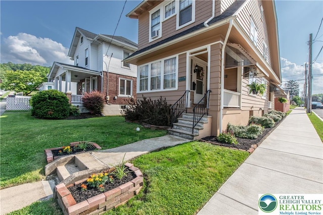 600 S Hoffert St, Fountain Hill Boro, PA 18015 - traditional style home with a front yard