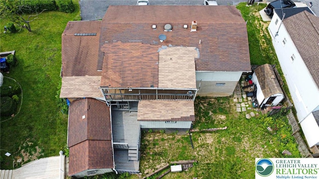 1208 E Susquehanna St, Salisbury Twp, PA 18103 - drone / aerial view