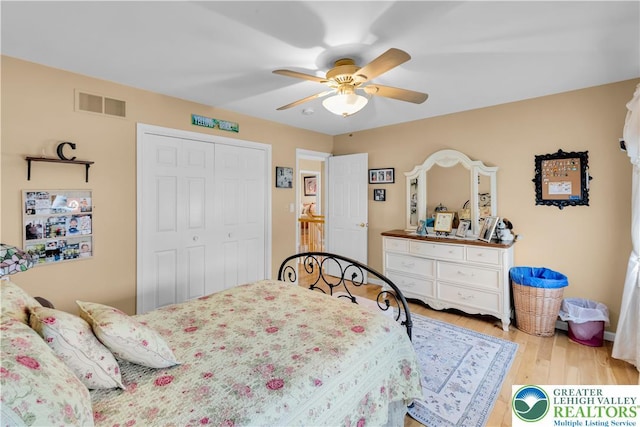 3780 Barlow Pl, Bethlehem Twp, PA 18020 - bedroom featuring a closet, wood finished floors, and ceiling fan