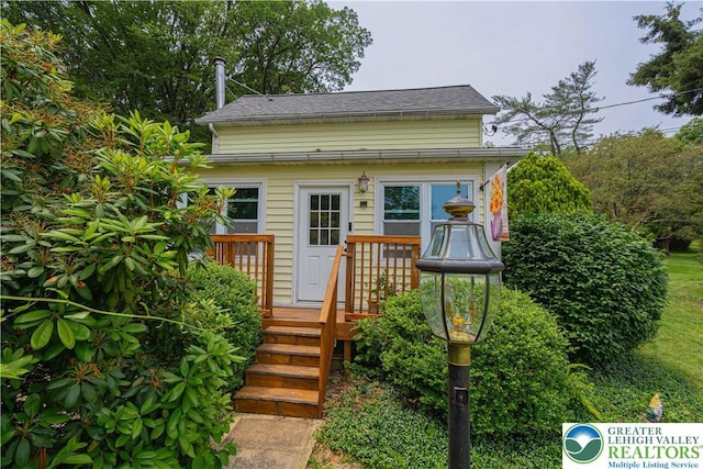 636 School Rd, Plainfield Twp, PA 18064 - view of front of house featuring a deck