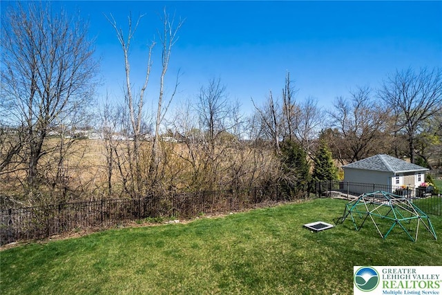 21 Millbrook Ct, Palmer Twp, PA 18045 - view of yard