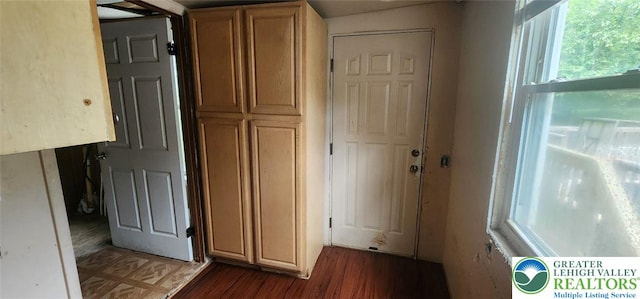 2463 Hillside Ave, Wilson Boro, PA 18042 - corridor with dark wood-style flooring