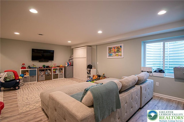 5959 Valley Forge Rd, Upper Saucon Twp, PA 18036 - living area with light wood-type flooring and recessed lighting