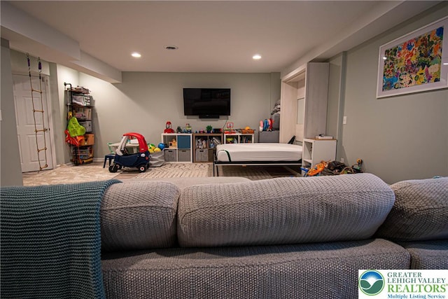 5959 Valley Forge Rd, Upper Saucon Twp, PA 18036 - living area featuring recessed lighting