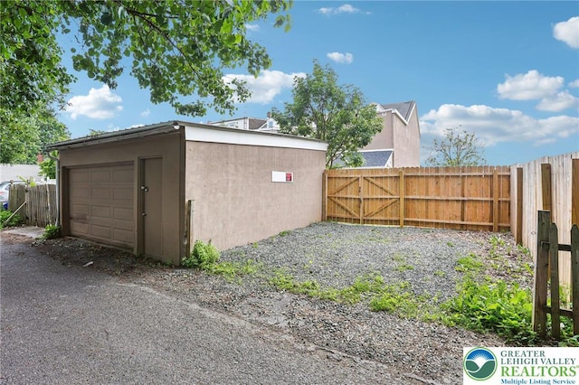 337 N 10th St, Allentown City, PA 18102 - view of detached garage