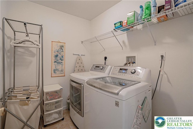 3213 Overlook Dr, Lower Macungie Twp, PA 18049 - laundry area with washer and dryer and light tile patterned floors