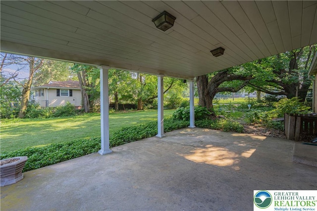 3344 Winchester Rd, Allentown City, PA 18104 - view of patio / terrace