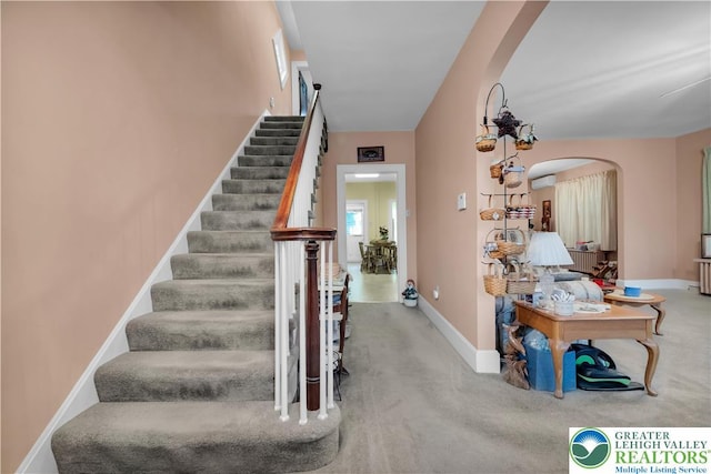 242 N Lehigh St, Tamaqua Boro, PA 18252 - stairs with arched walkways and carpet floors