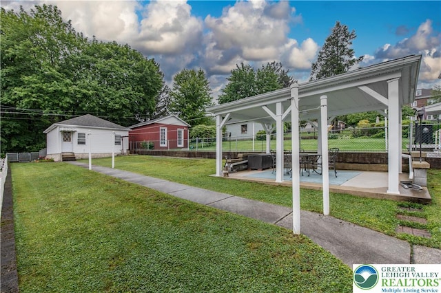 242 N Lehigh St, Tamaqua Boro, PA 18252 - view of yard with an outbuilding and a patio area