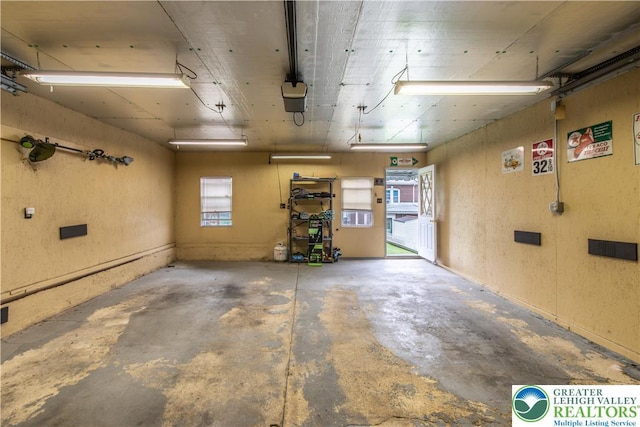 242 N Lehigh St, Tamaqua Boro, PA 18252 - view of garage