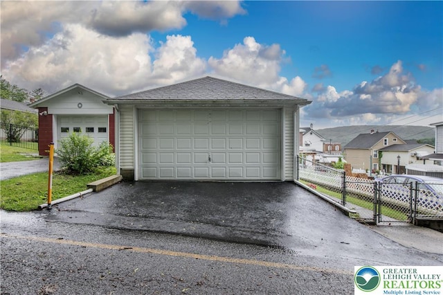 242 N Lehigh St, Tamaqua Boro, PA 18252 - garage with a residential view