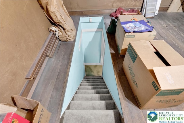 242 N Lehigh St, Tamaqua Boro, PA 18252 - stairway with wood finished floors