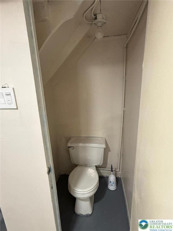314 S Saint Cloud St, Allentown City, PA 18104 - bathroom with toilet