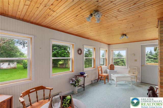 2560 Community Dr, Moore Twp, PA 18014 - sunroom / solarium with healthy amount of natural light