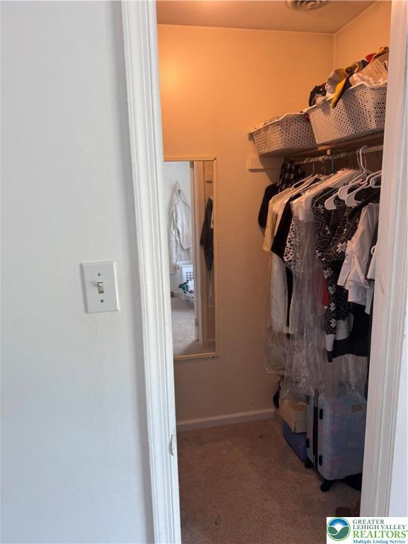 4410 Greenfield Rd, Hanover Twp, PA 18017 - walk in closet featuring carpet
