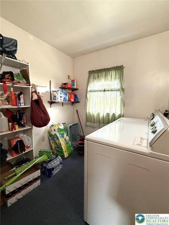 619 Penn Dr, West Penn Twp, PA 18252 - laundry area with carpet flooring