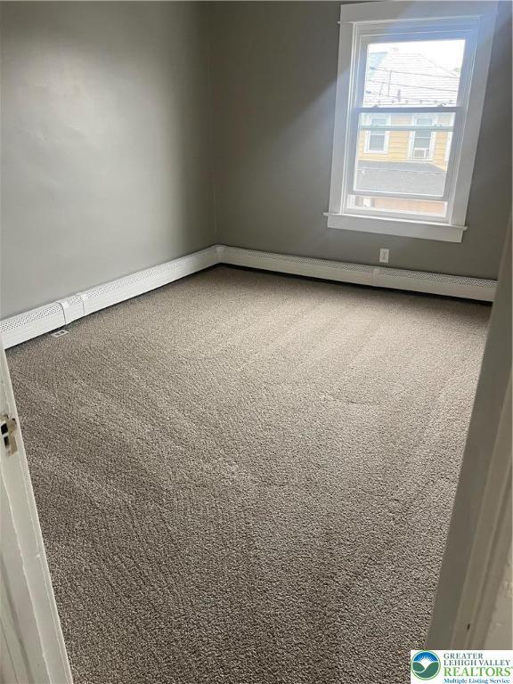 827 Louis St, Easton, PA 18042 - view of carpeted spare room