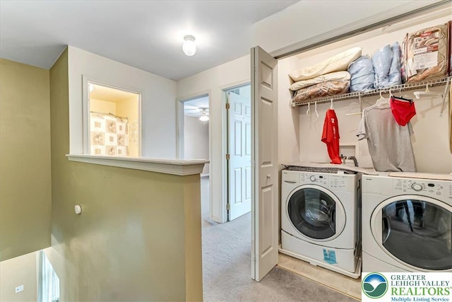 617 Lehigh Gap St, Walnutport Boro, PA 18088 - laundry area with washing machine and clothes dryer and light colored carpet
