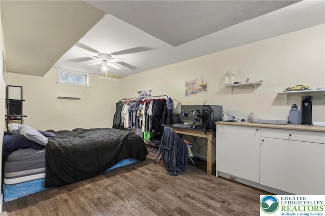 1661 Marjorie Ct, Middle Smithfield Twp, PA 18302 - bedroom with wood finished floors and ceiling fan