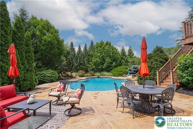 6532 Forest Knoll Ct, Upper Macungie Twp, PA 18106 - outdoor pool with stairway and a patio