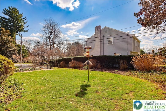 2730 Chew St, Allentown City, PA 18104 - view of grassy yard