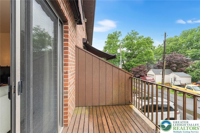 1411 Linden St, Bethlehem City, PA 18018 - view of wooden deck