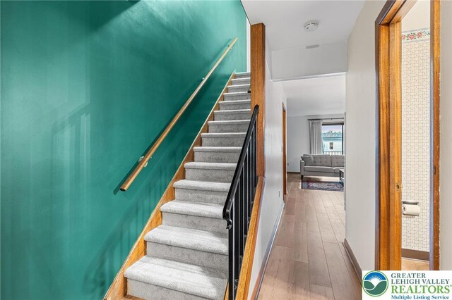 1411 Linden St, Bethlehem City, PA 18018 - stairway with wood finished floors and baseboards