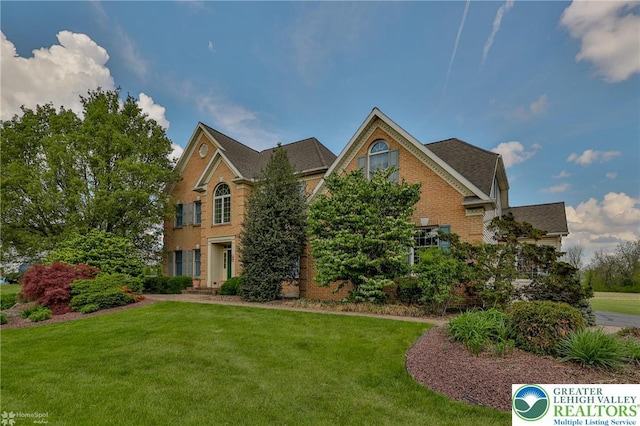 634 Country Club Rd, Easton, PA 18045 - view of front of home featuring a front yard and brick siding