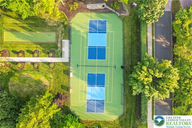 1883 Gregory Pl, Lower Saucon Twp, PA 18055 - drone / aerial view