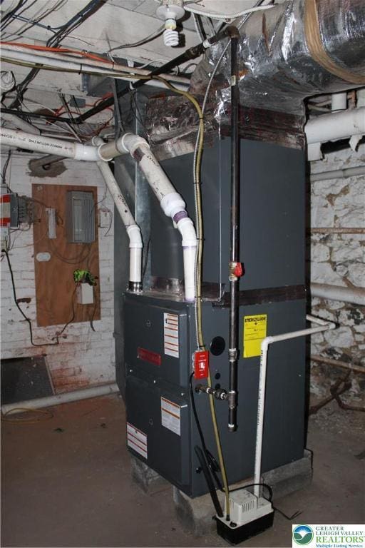 209 Northampton St, Easton, PA 18042 - utilities with heating unit