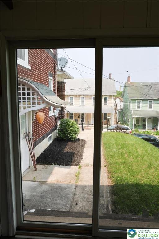 5242 3rd St, Whitehall Twp, PA 18052 - view of entryway