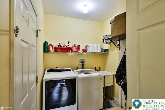 10 Windrift Ct, Easton, PA 18045 - washroom featuring washing machine and clothes dryer and tile patterned floors