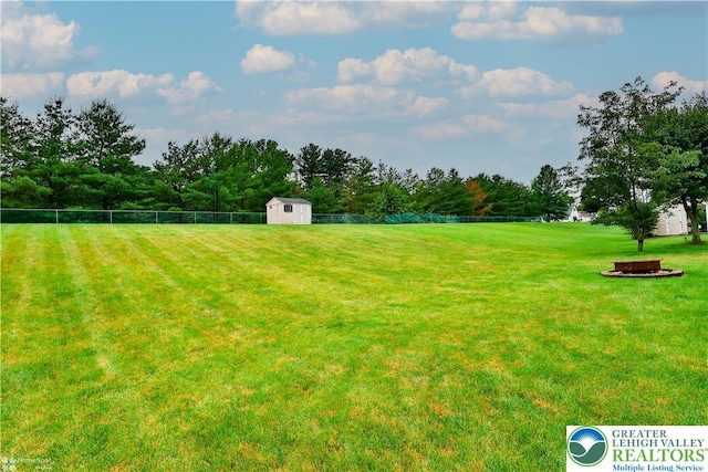 10 Windrift Ct, Easton, PA 18045 - view of yard with a shed