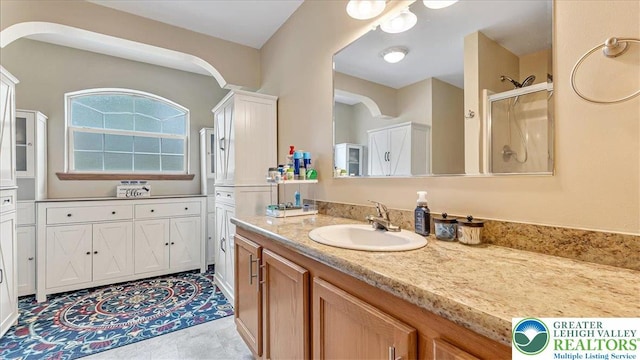 3954 Cedar Dr, Lehigh Twp, PA 18088 - full bath featuring vanity and a shower with door