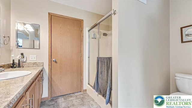 3954 Cedar Dr, Lehigh Twp, PA 18088 - full bath with vanity and a stall shower