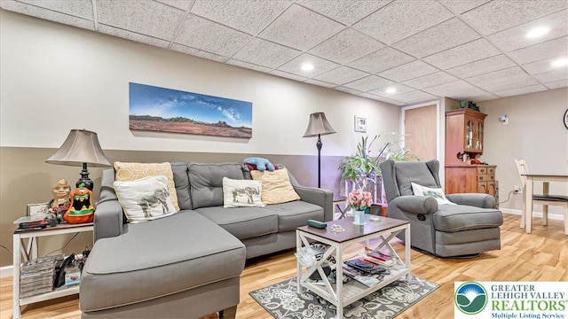 3954 Cedar Dr, Lehigh Twp, PA 18088 - living room featuring wood finished floors, recessed lighting, and a paneled ceiling