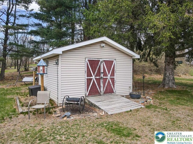3954 Cedar Dr, Lehigh Twp, PA 18088 - view of shed