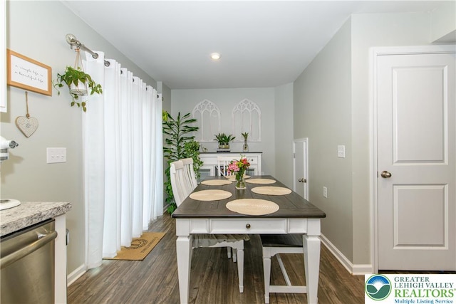 403 Lock Dr, Allen Twp, PA 18067 - dining space with dark wood-style floors and recessed lighting