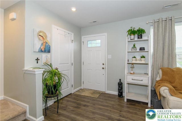 403 Lock Dr, Allen Twp, PA 18067 - entryway featuring wood finished floors and recessed lighting