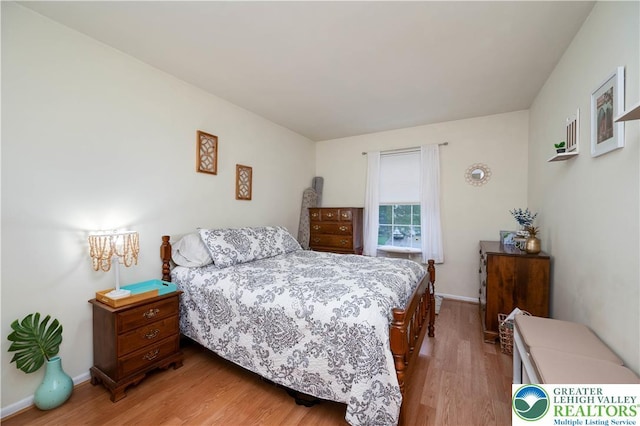 1778 Pinewind Dr, Alburtis Boro, PA 18011 - bedroom featuring light wood-style flooring and baseboards