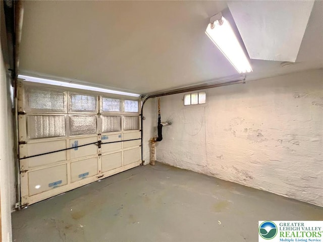 737 Frost Hollow Rd, Easton, PA 18040 - view of garage