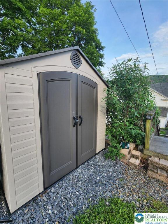 233 Lafayette Ave, Palmerton Boro, PA 18071 - view of shed