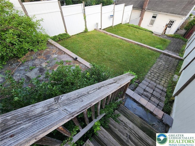 233 Lafayette Ave, Palmerton Boro, PA 18071 - view of yard