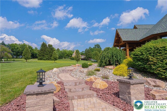 379 Meyer Rd, Bushkill Twp, PA 18064 - view of grassy yard