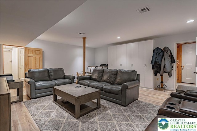 379 Meyer Rd, Bushkill Twp, PA 18064 - living room featuring light wood finished floors and recessed lighting
