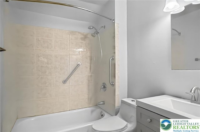 815 Summit Ave, Prospect Park, PA 19076 - full bath featuring vanity and shower / washtub combination