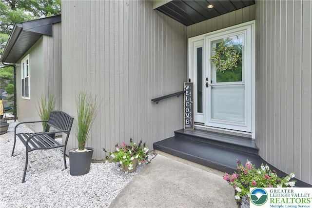 1925 Peach Tree Ln, Lower Saucon Twp, PA 18015 - doorway to property