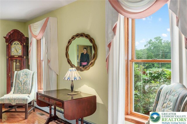 1151 Marfield Dr, Bushkill Twp, PA 18064 - sitting room with wood finished floors