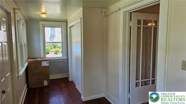 532 Oakwood St, Palmer Twp, PA 18045 - corridor with baseboards and dark wood finished floors